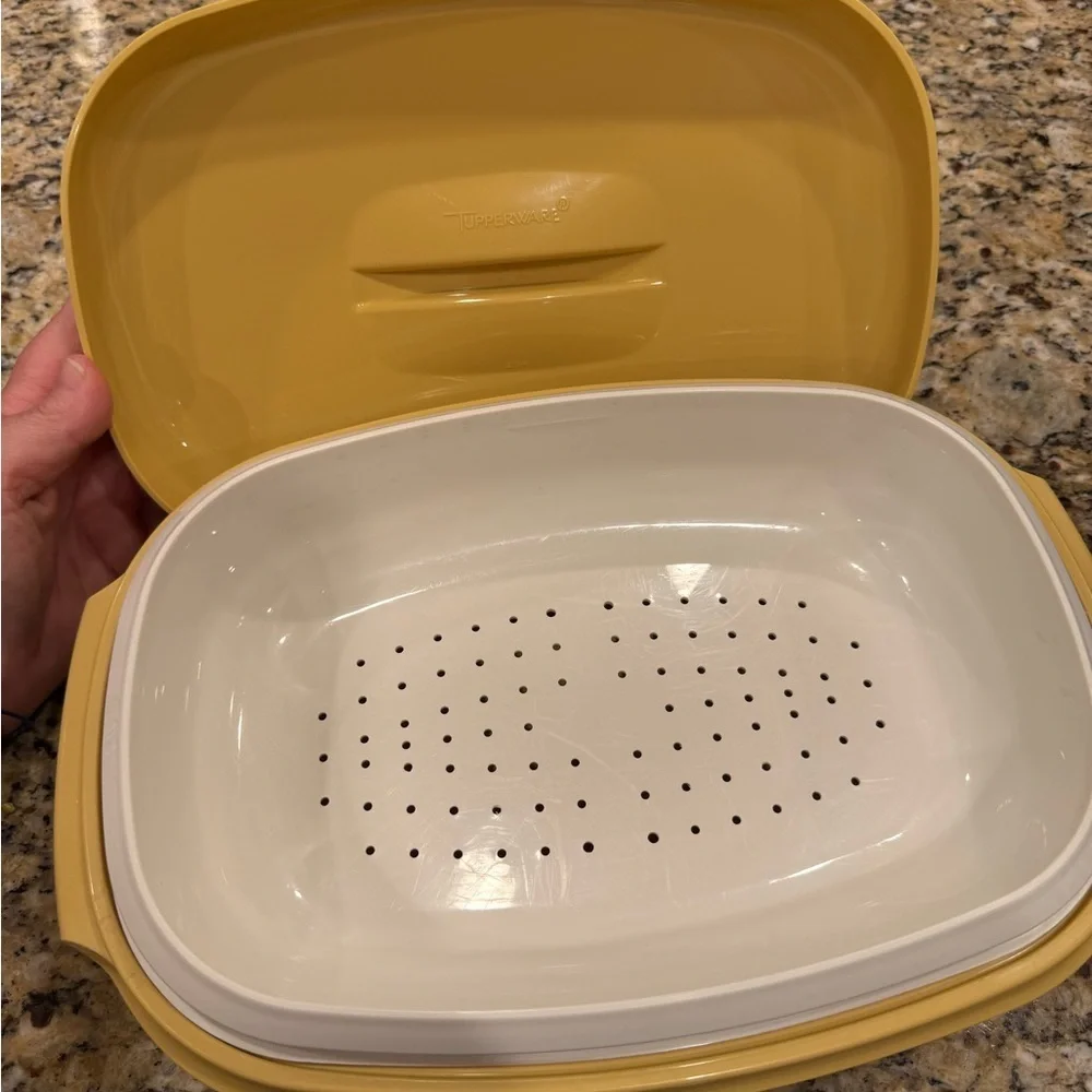 Tupperware Orange and Yellow Cookware Set